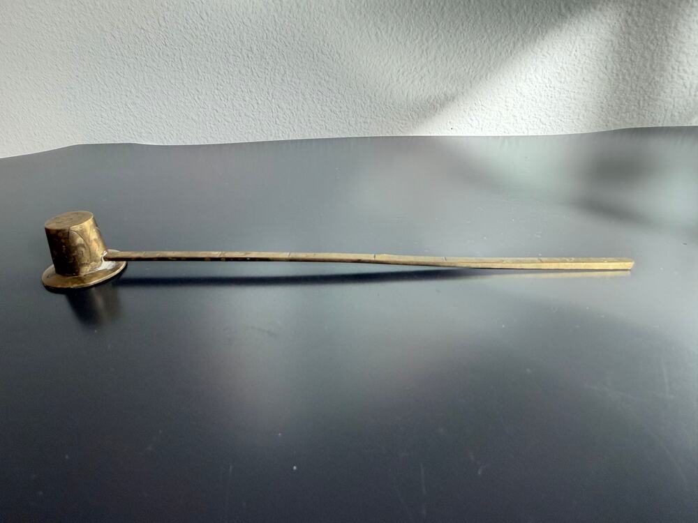 Vtg Brass Candle Snuffer Top Hat Extinguisher Long Handle Wick Douter MCM